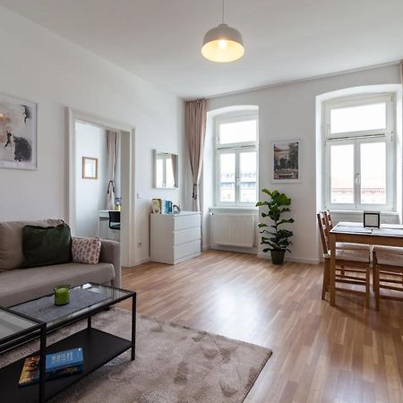 Central Apartment Вена Экстерьер фото